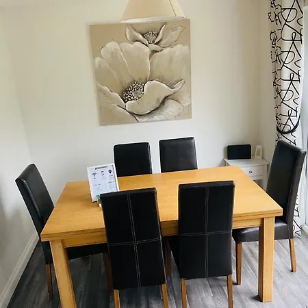 Contractor And Family Friendly Spacious 3-Bed House With Private Parking, Wifi, Garden Area Lighthorne Extérieur photo