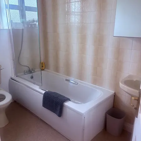 Contractor And Family Friendly Spacious 3-Bed House With Private Parking, Wifi, Garden Area Lighthorne Extérieur photo